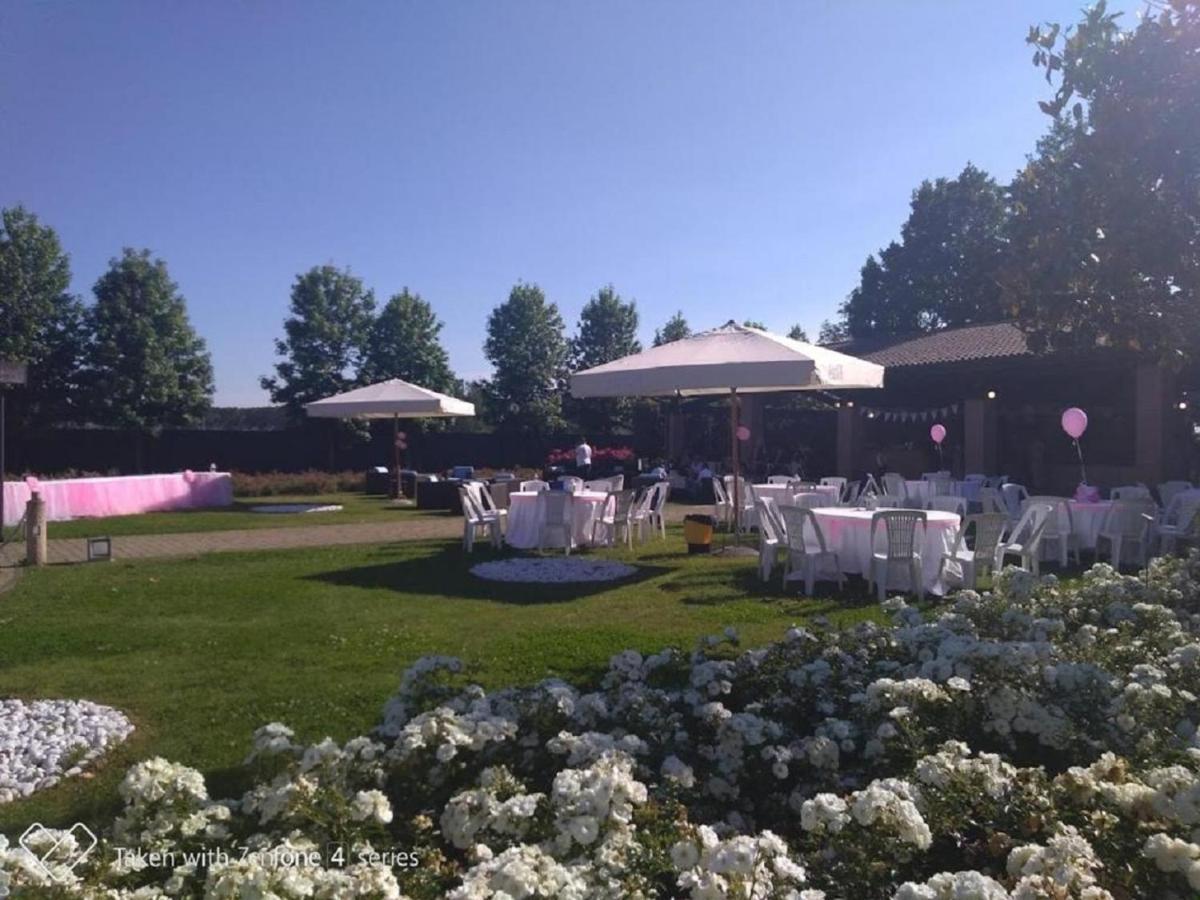 Hotel Novarello Granozzo con Monticello المظهر الخارجي الصورة