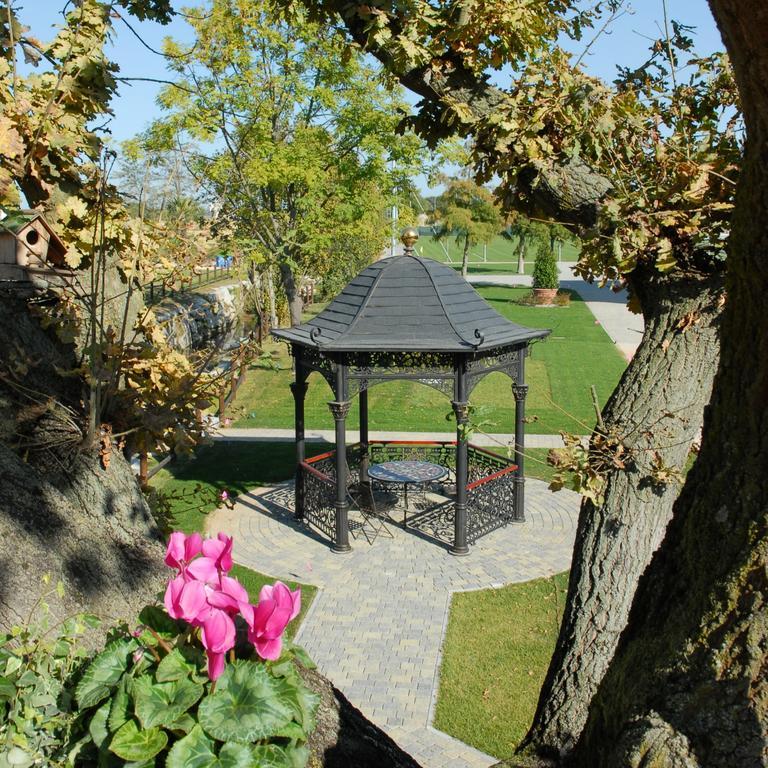 Hotel Novarello Granozzo con Monticello المظهر الخارجي الصورة