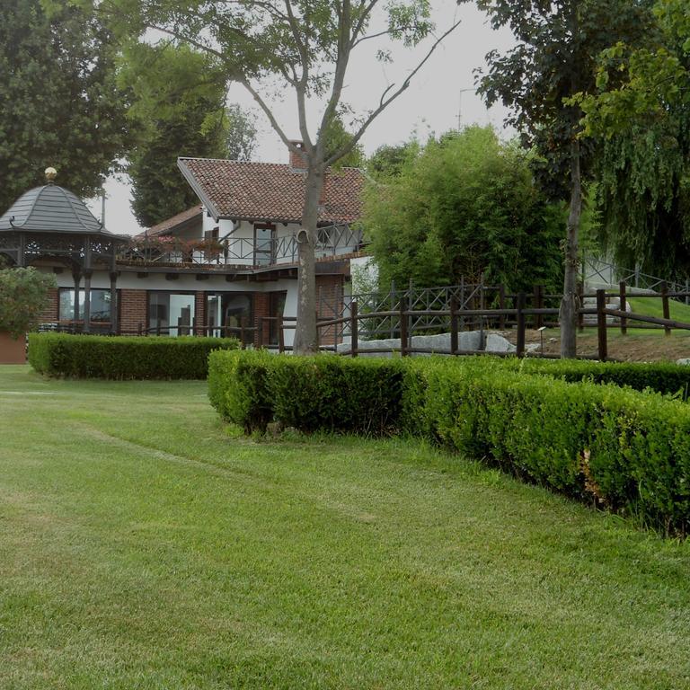 Hotel Novarello Granozzo con Monticello المظهر الخارجي الصورة